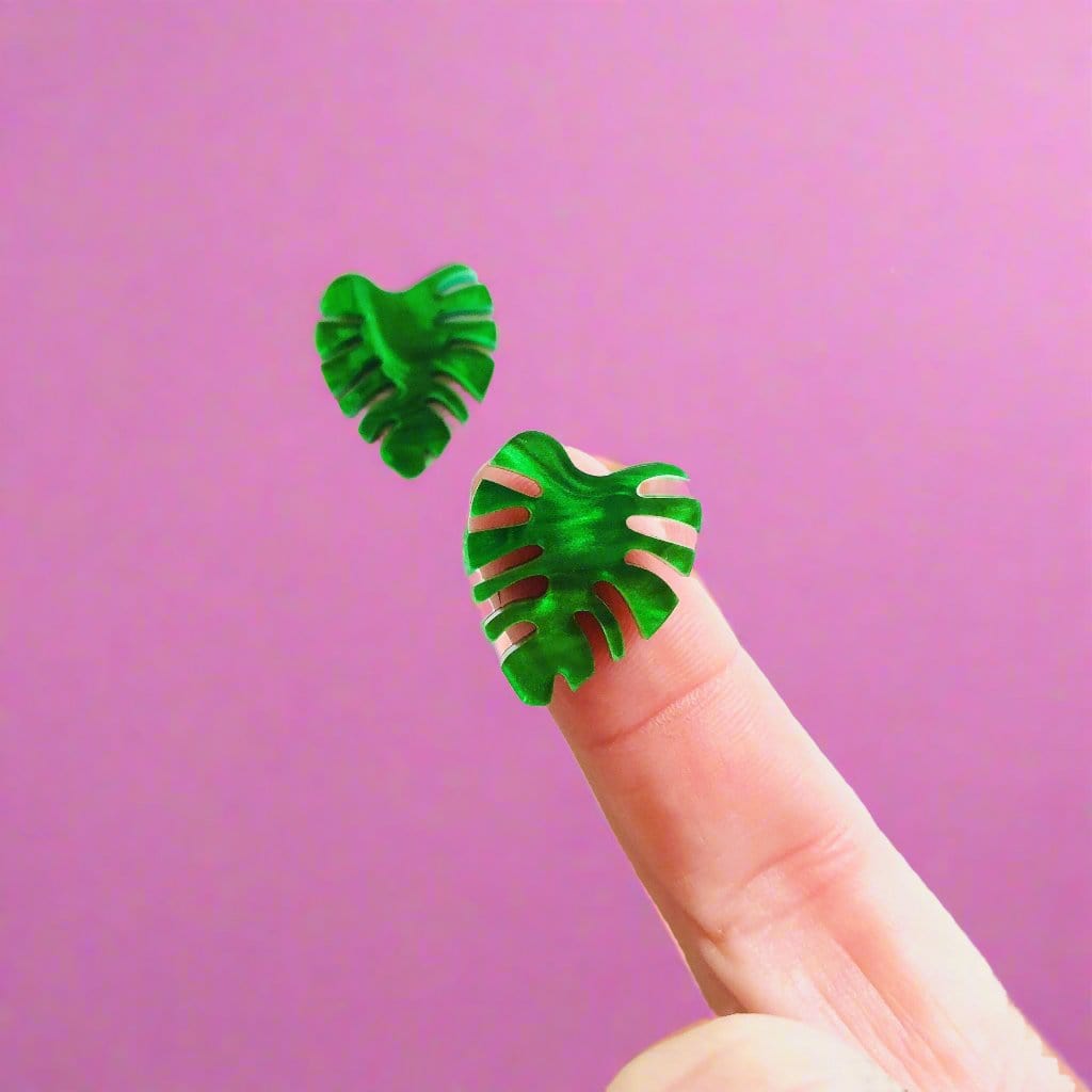 Crafty Cuts Laser 20mm Monstera Leave - Mini Cabochons - 10 Pairs