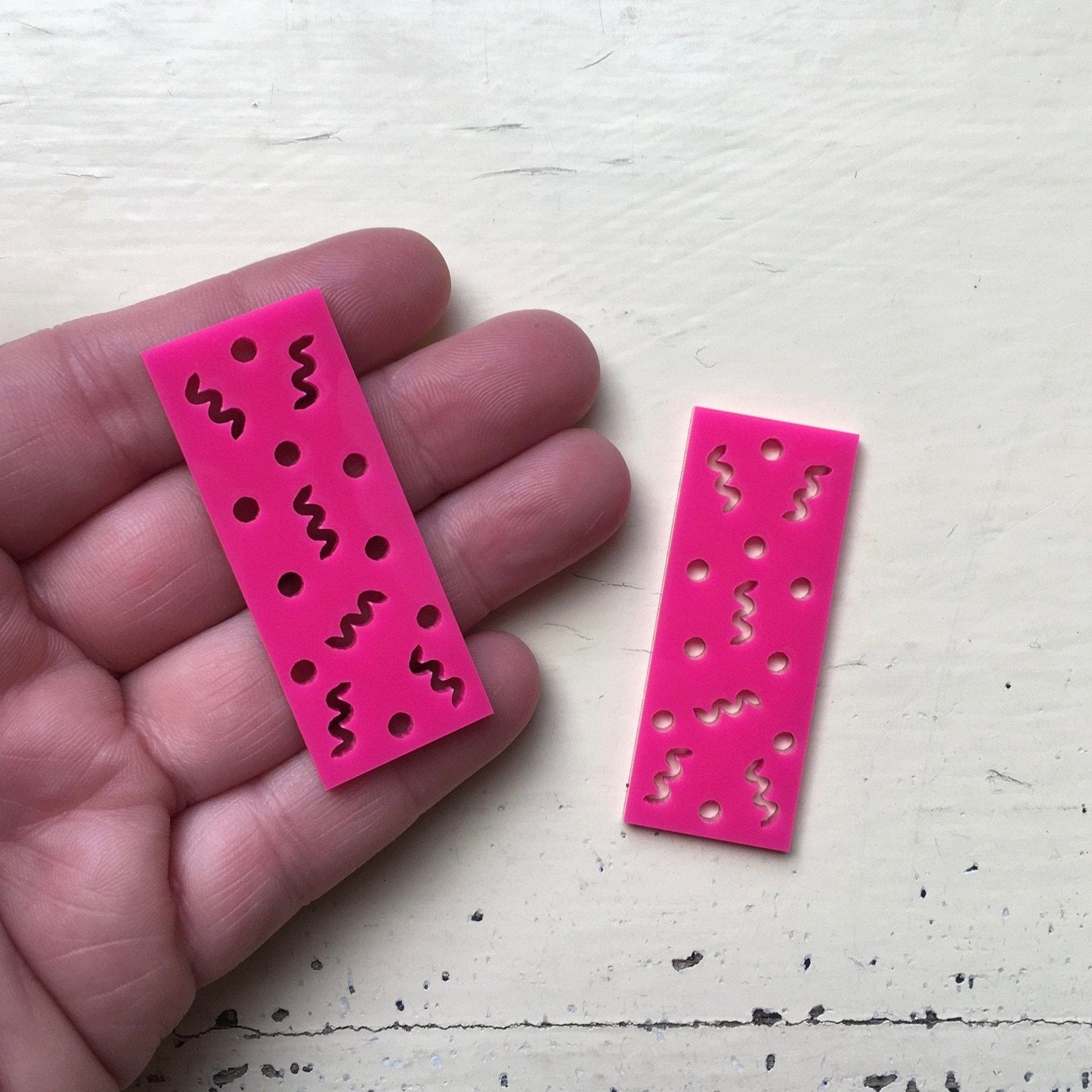 Crafty Cuts Laser Block Party Dangle - 2 Pair