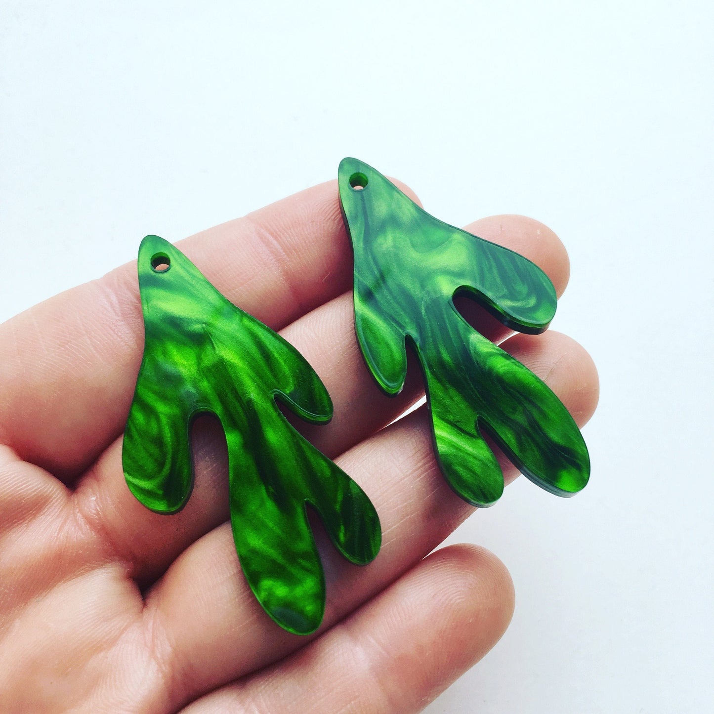 Crafty Cuts Laser © Henri Fronds Charms - 2 Pair