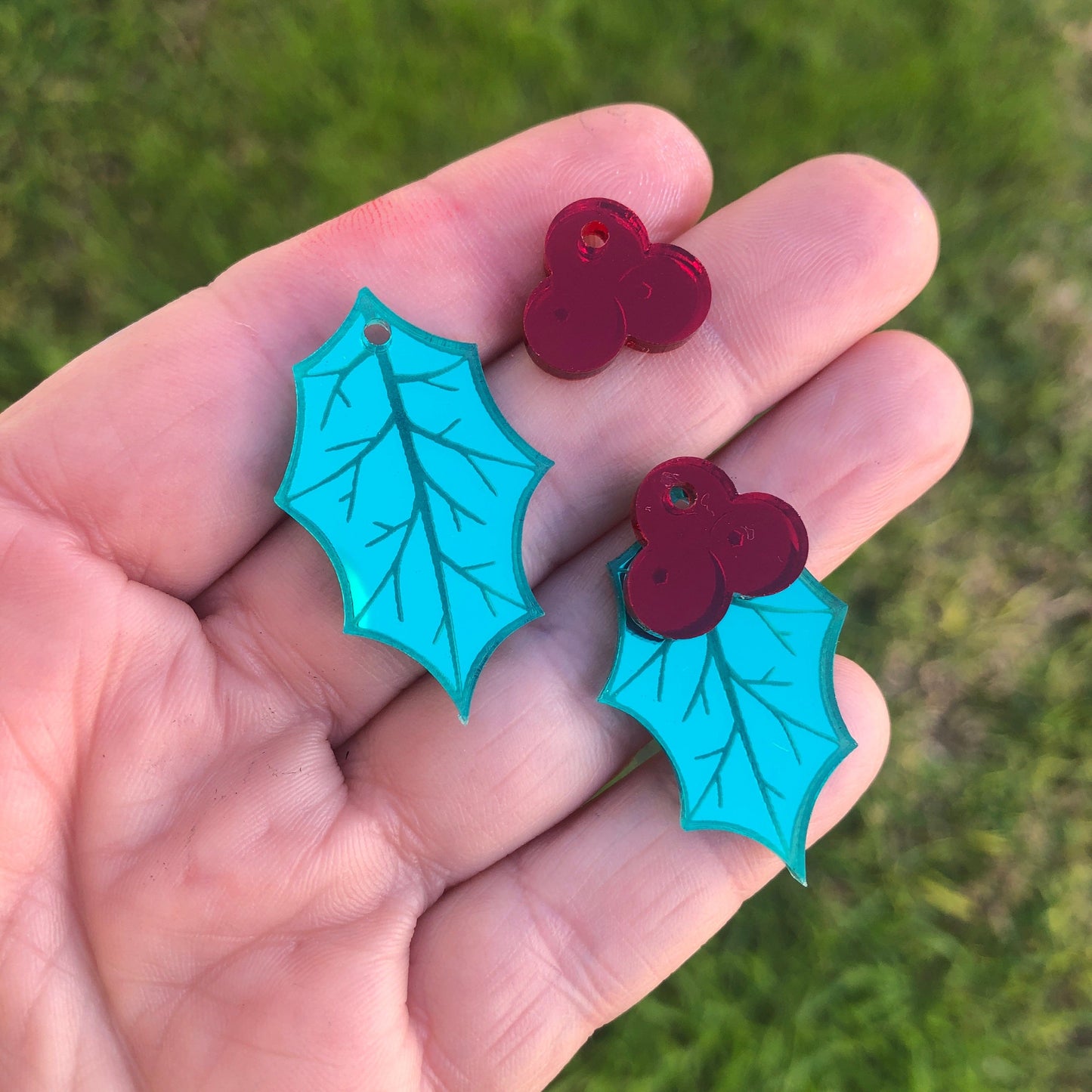 Crafty Cuts Laser Holly Stacker - 4 pair set - 2 Sizes