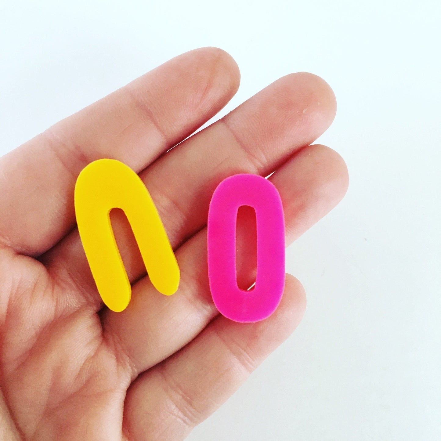 Crafty Cuts Laser Small N or O Cabochons - 5 Pairs