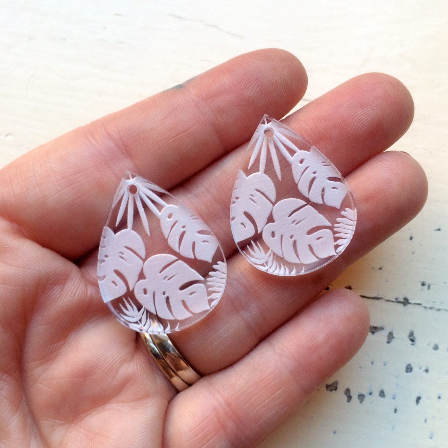 Crafty Cuts Laser 30mm Jungle Teardrops  - 5 Pairs