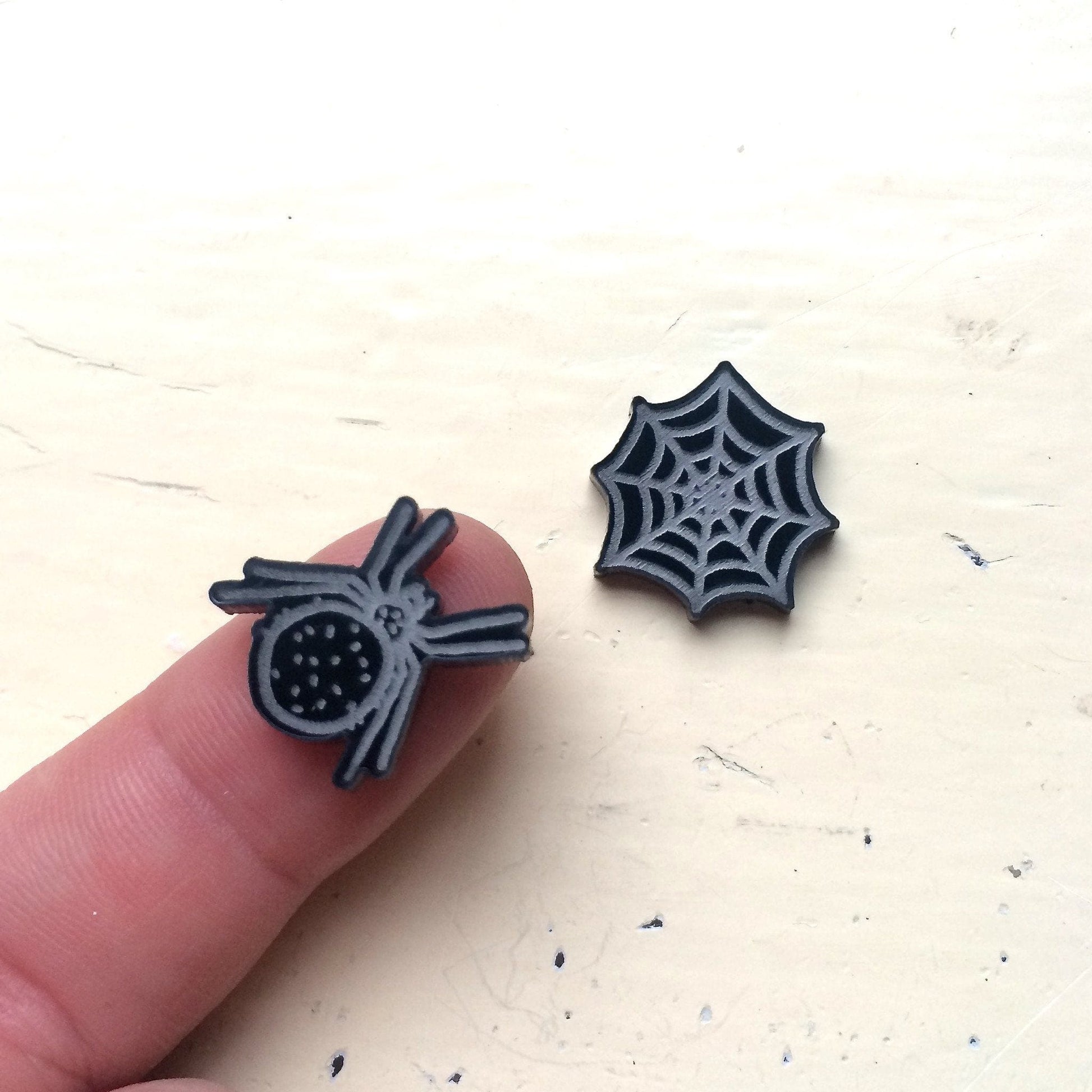 Crafty Cuts Laser Black Widow & Web Mix Combo - 10 Pairs