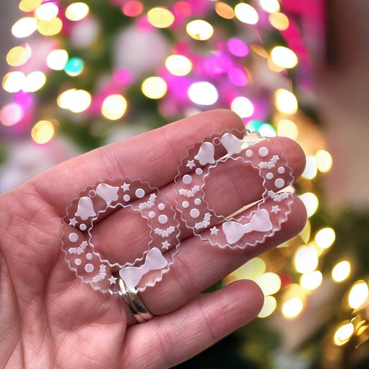 Crafty Cuts Laser Christmas Wreath Charms - 4 Pair Set