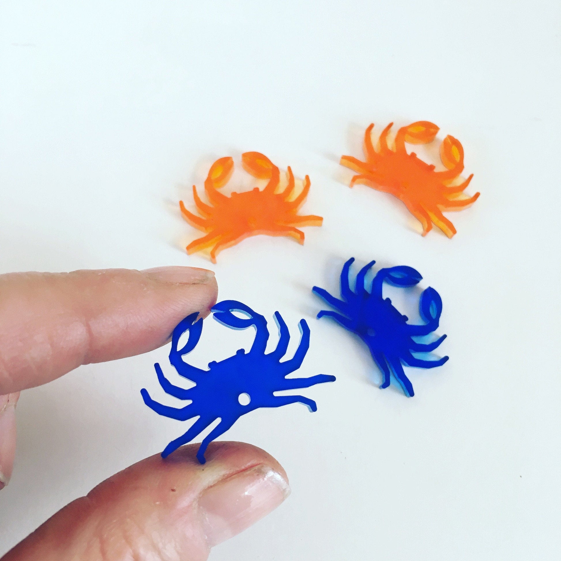 Crafty Cuts Laser Crab Dangles - 2 Pair