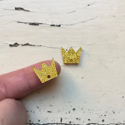 Crafty Cuts Laser Crown Charms - 5 Pairs