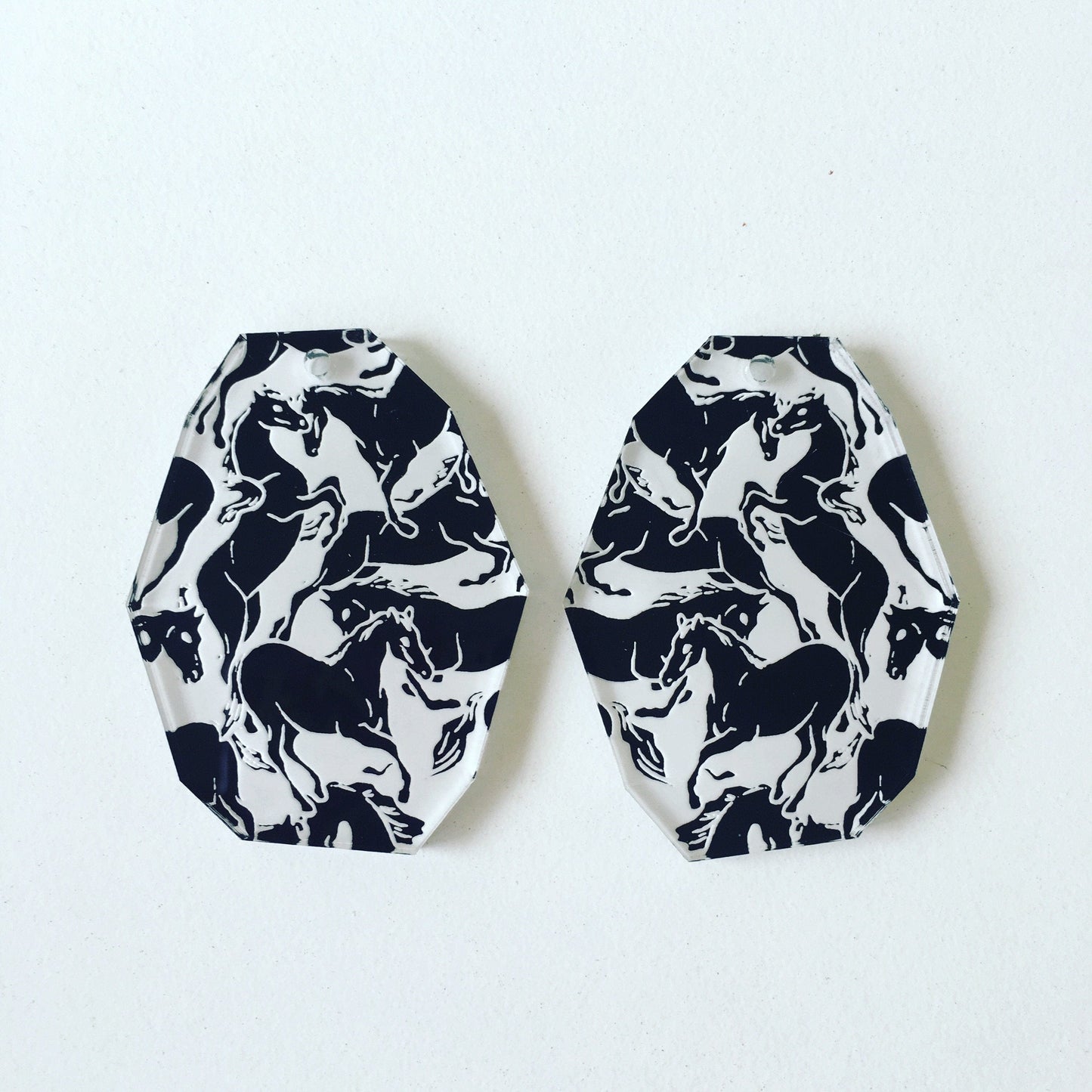 Crafty Cuts Laser Deluxe: Stampede Geo Chunk Charms - 2 PAIRS
