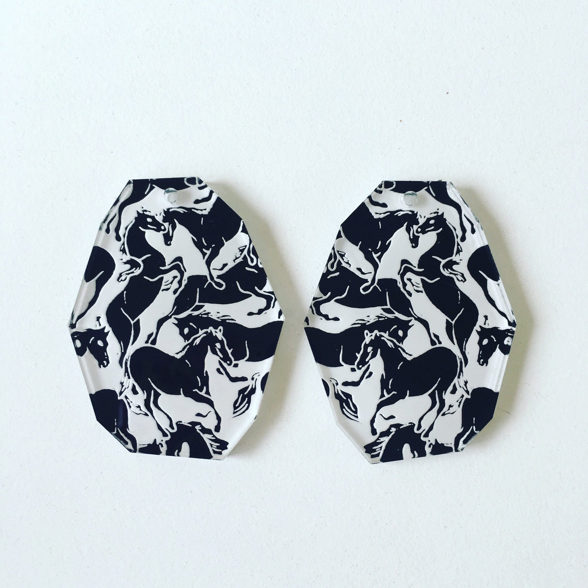 Crafty Cuts Laser Deluxe: Stampede Geo Chunk Charms - 2 PAIRS