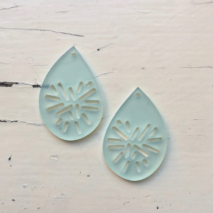 Crafty Cuts Laser © Dew Drops Charms - 2 Pair