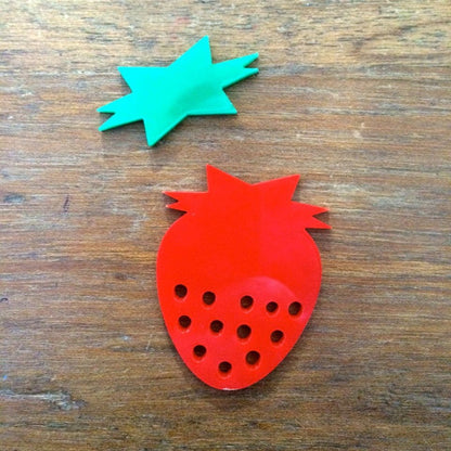 Crafty Cuts Laser © DIY Strawberry Dazzler - 4  Pairs