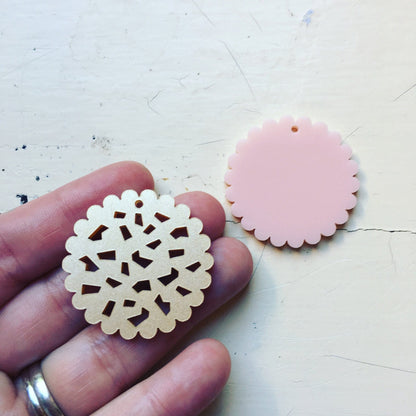 Crafty Cuts Laser Frillies Charms - 2 Pair