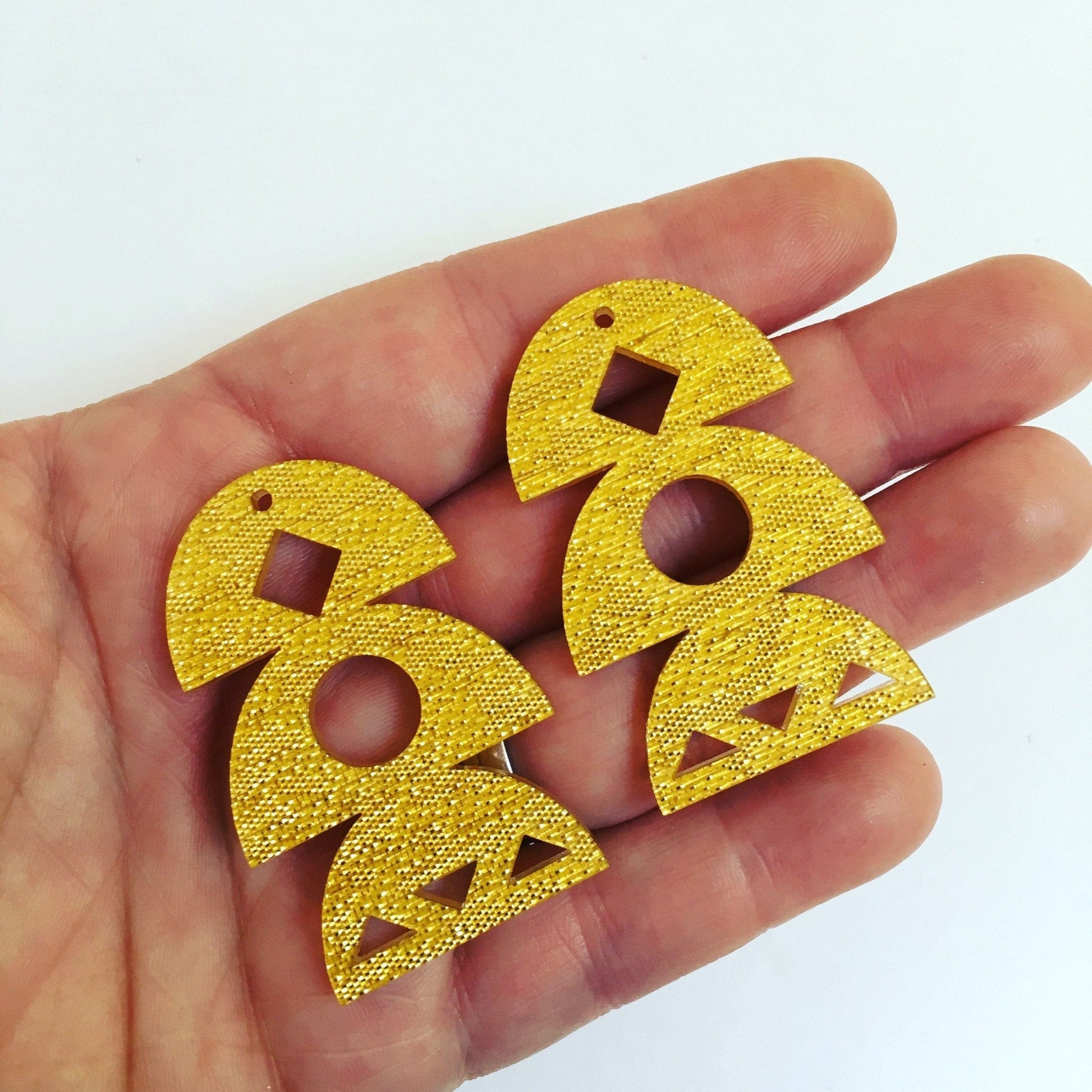 Crafty Cuts Laser © HILLS Charms -  2 PAIR
