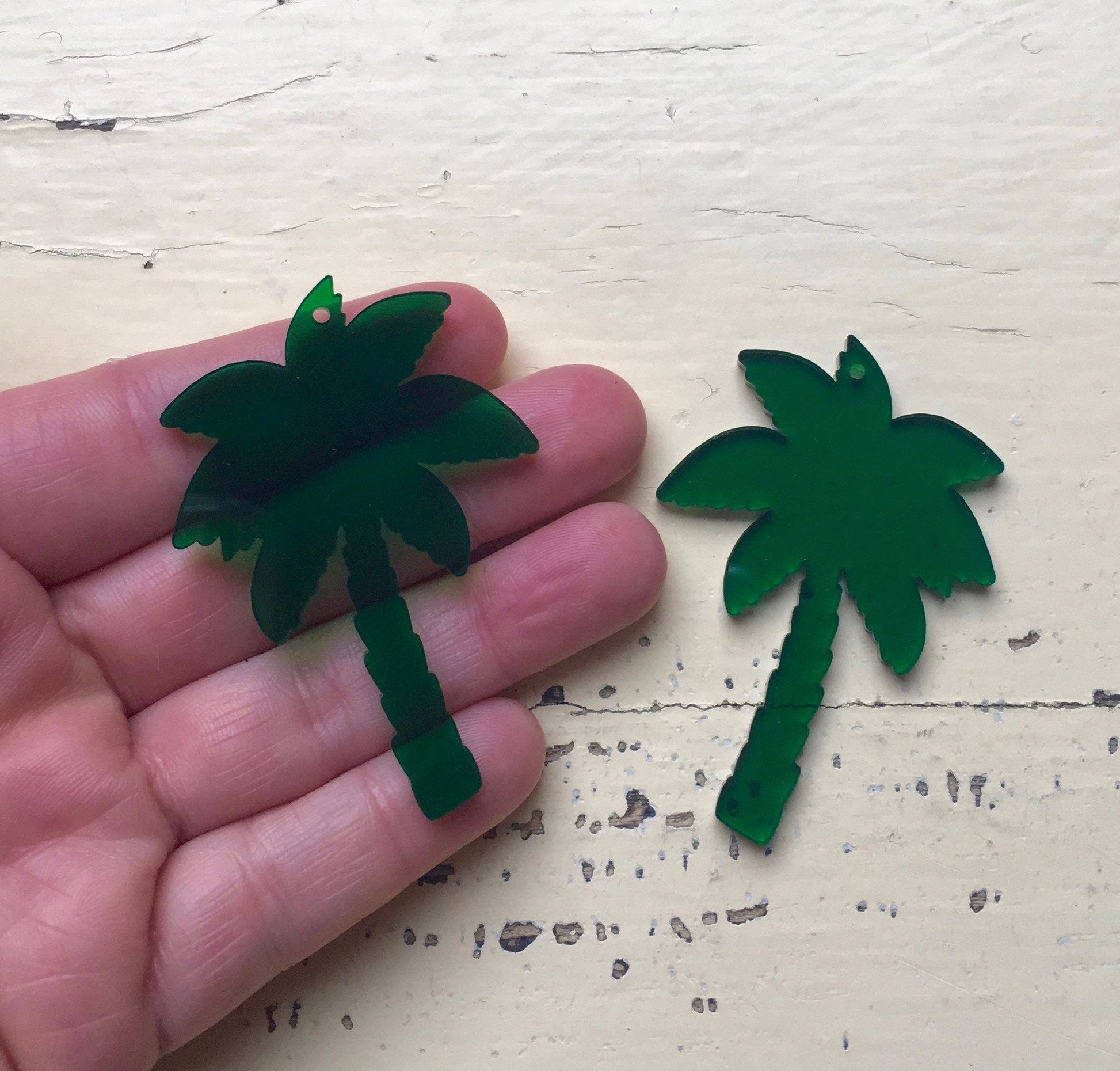 Crafty Cuts Laser Large_shapes © Waikiki Palm Tree - 2 Pair Set