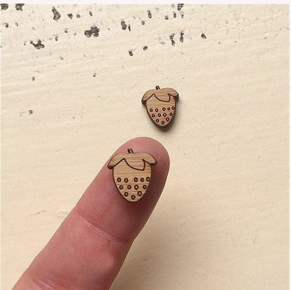 Crafty Cuts Laser Mini Strawberry Cabochons - 10 Pairs