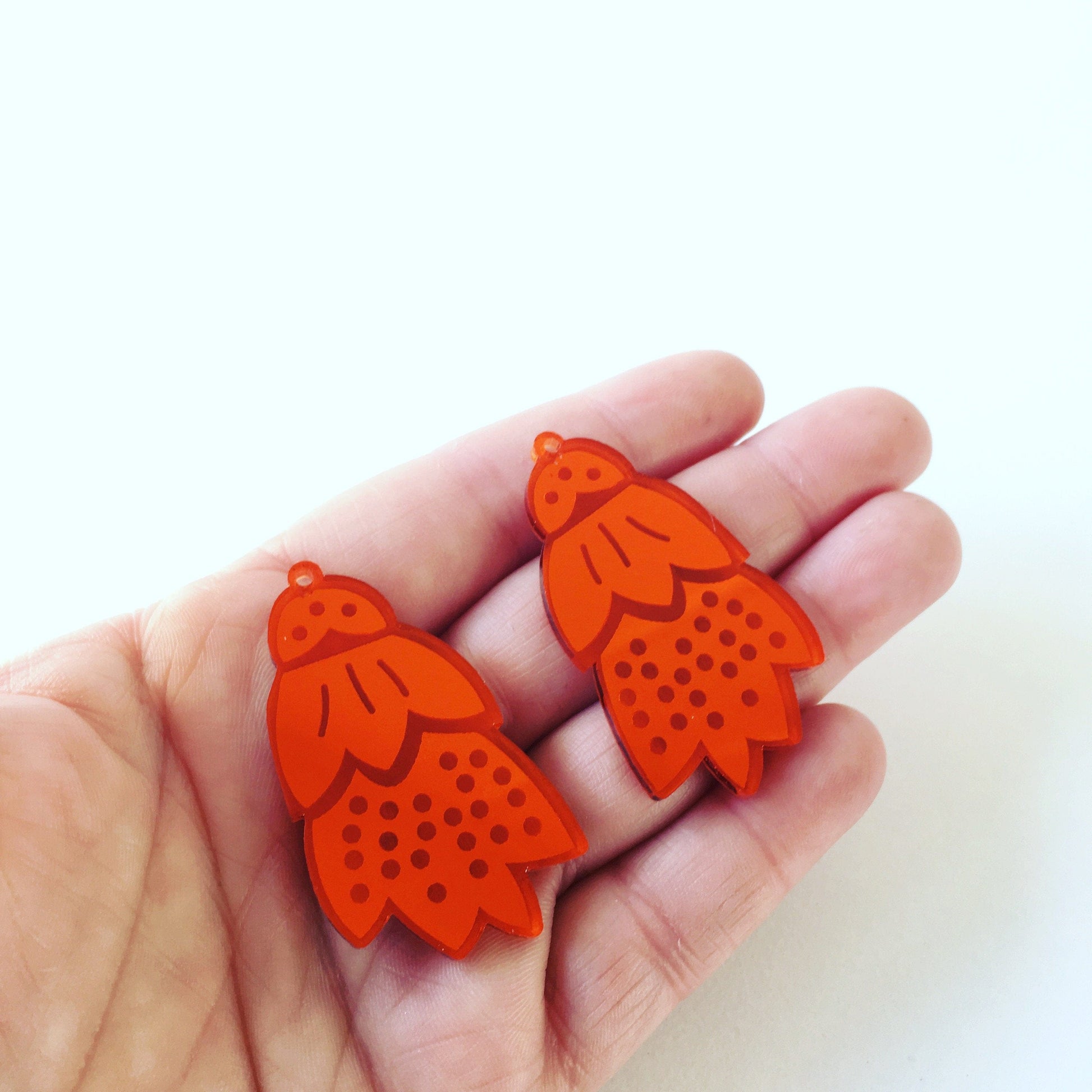 Crafty Cuts Laser © Mirror: Belle Charms - 4 pairs