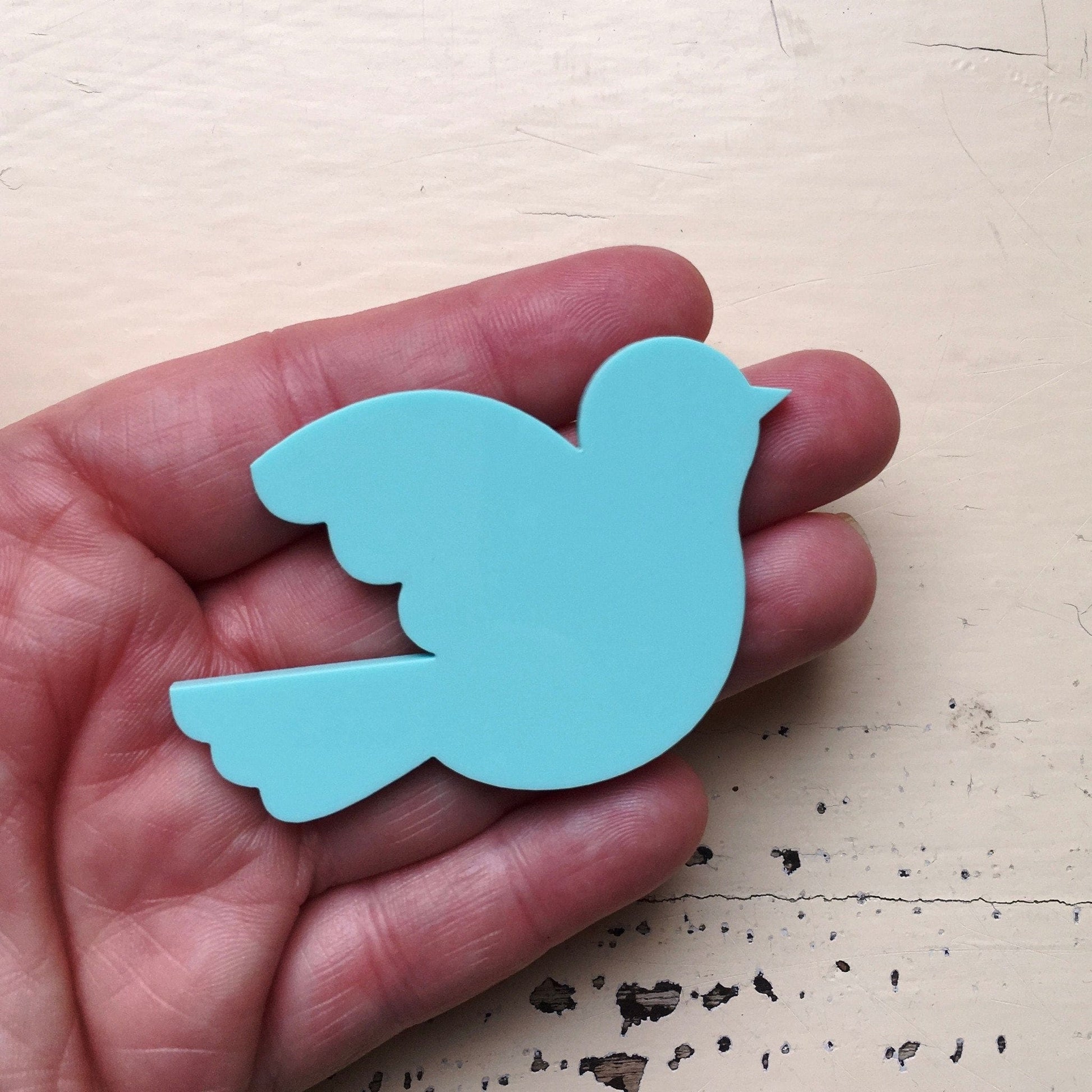 Crafty Cuts Laser Peace Dove   Large One Pair