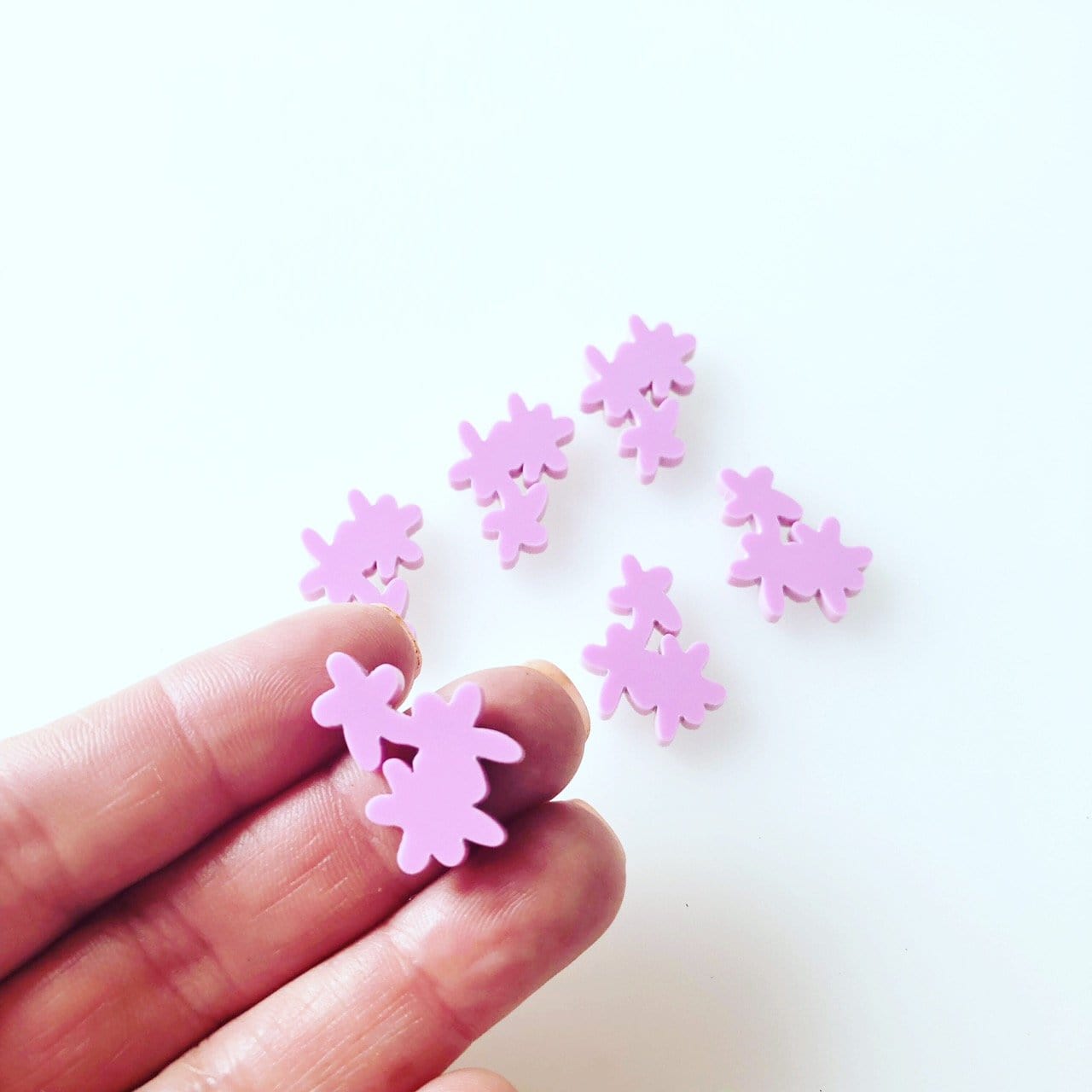 Crafty Cuts Laser Pty Ltd © Floral Trio Cabochon - 10 Pairs