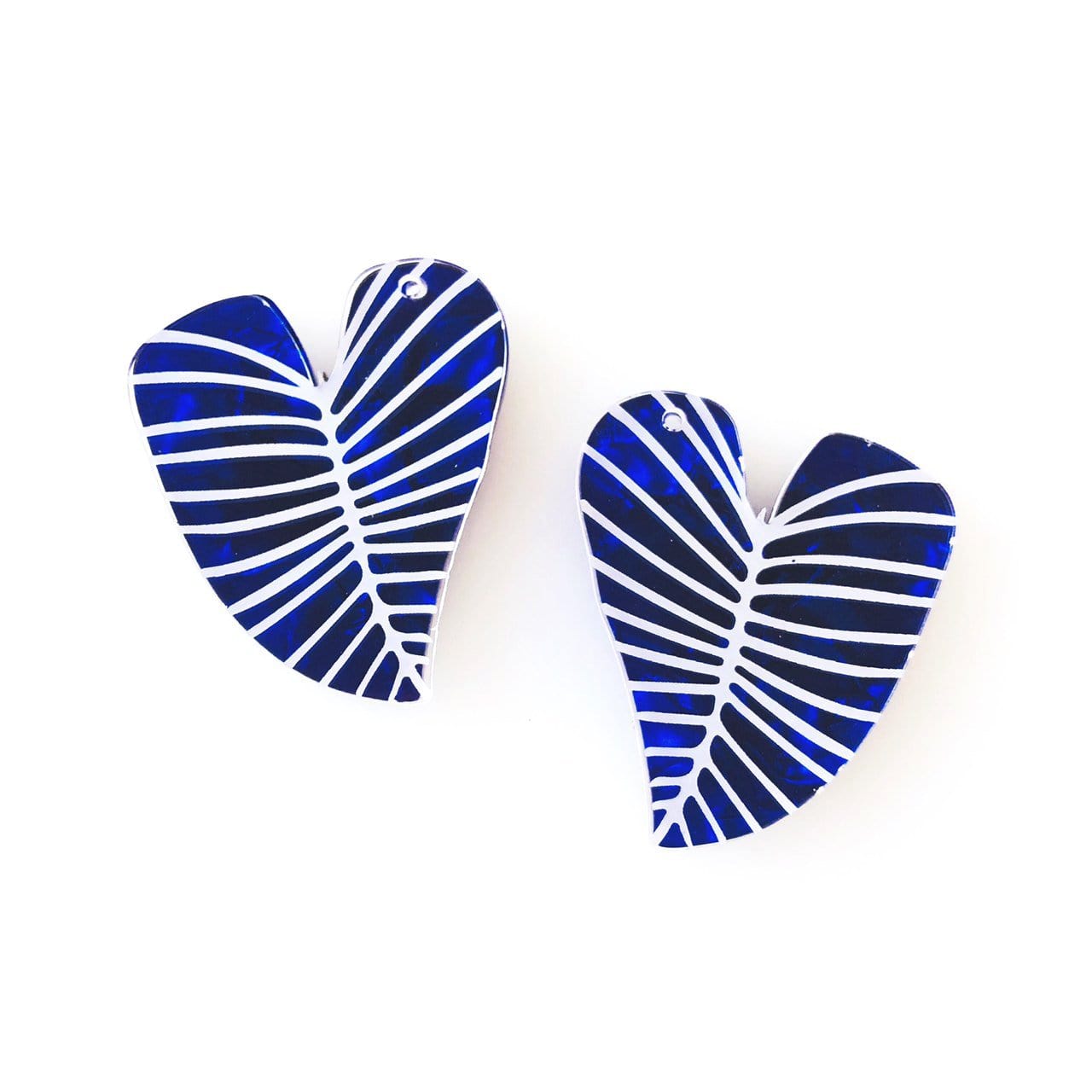 Crafty Cuts Laser Pty Ltd © Peekaboo: Love Leaves Stackers - 2 pair set