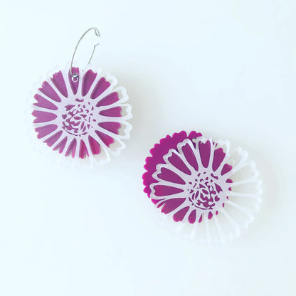 Crafty Cuts Laser Pty Ltd © Peekaboo Stacker: Daisies - 2 pair set