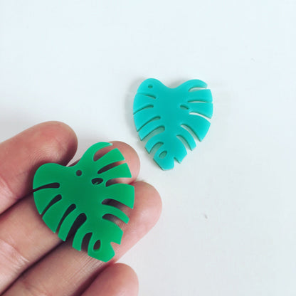 Crafty Cuts Laser Small 25mm Monstera Charms - 5 Pairs