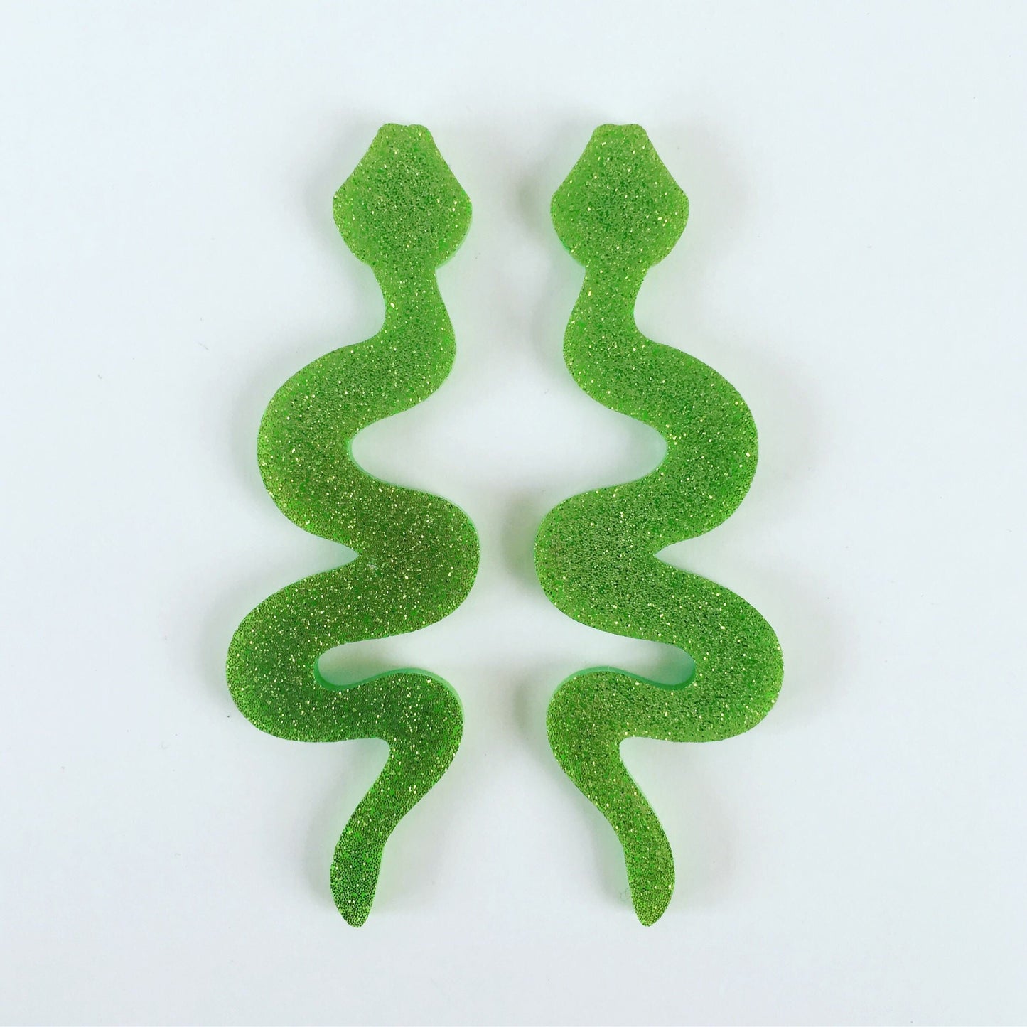 Crafty Cuts Laser Snakes Alive Dangles - 2 Pair