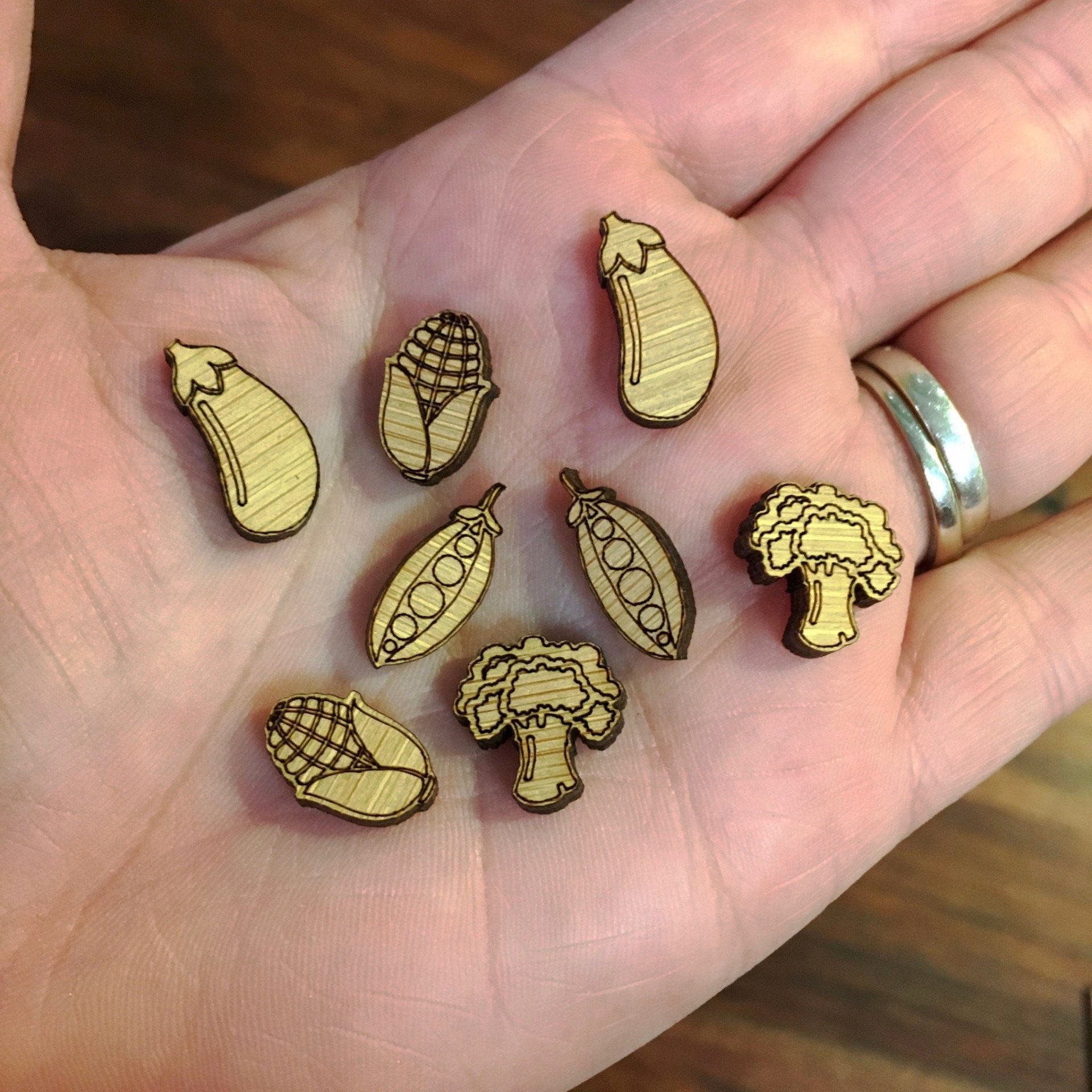 Crafty Cuts Laser Veggie Patch Cabochons  - 10 Pairs