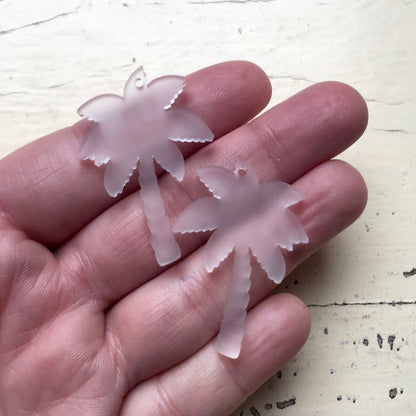 Crafty Cuts Laser © Waikiki Palm Tree - 2 Pair Set