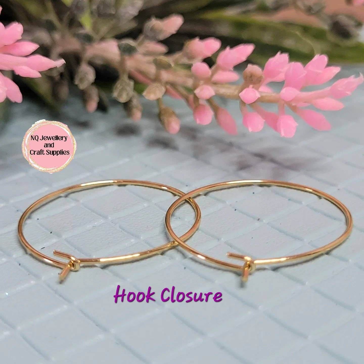 NQ Jewellery & Craft Supplies Hoop Findings - 2 sizes - 25 pairs - Gold Tone